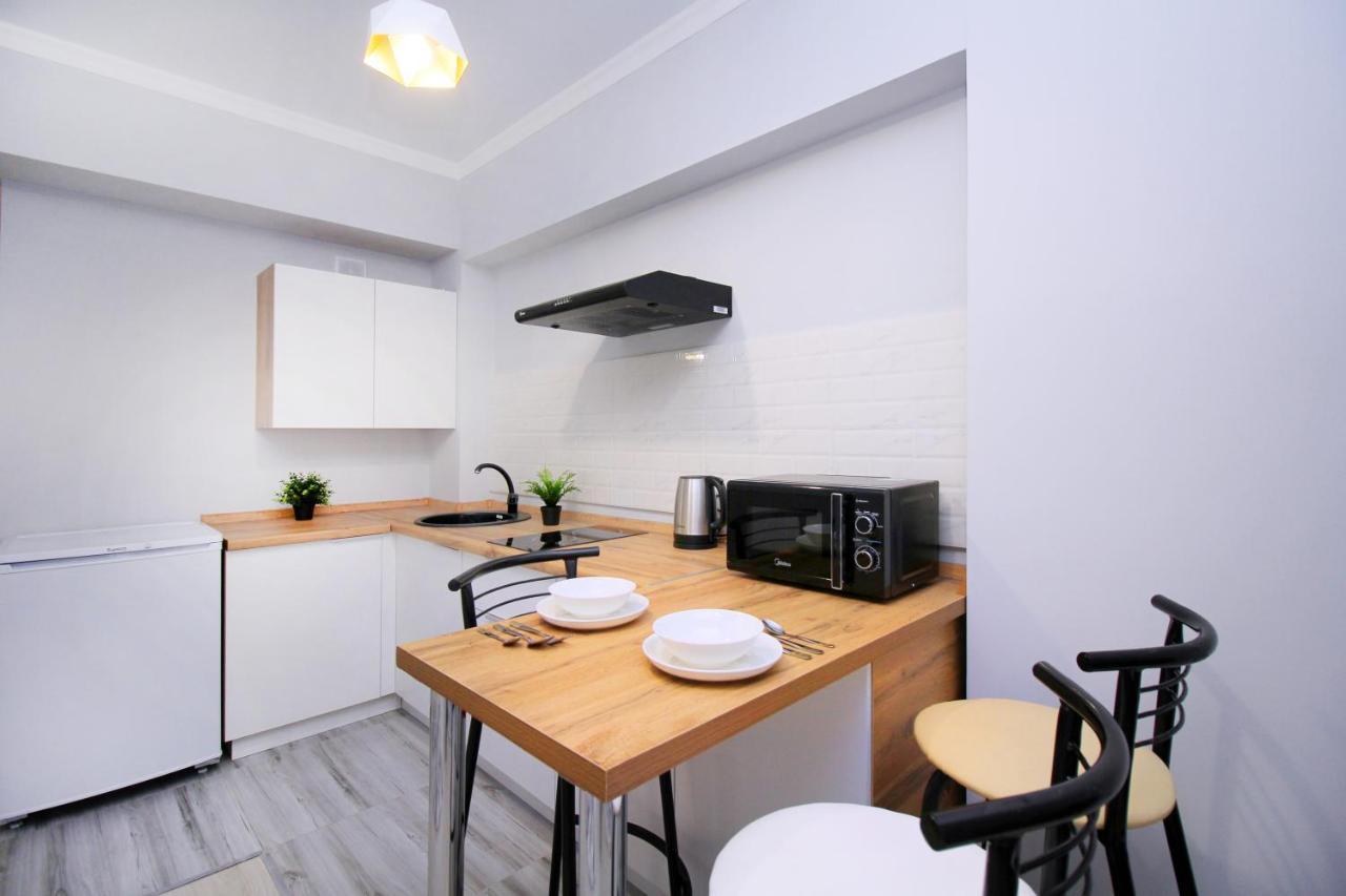 Cozy Studio In The Best Area! 3 Almaty Exterior photo