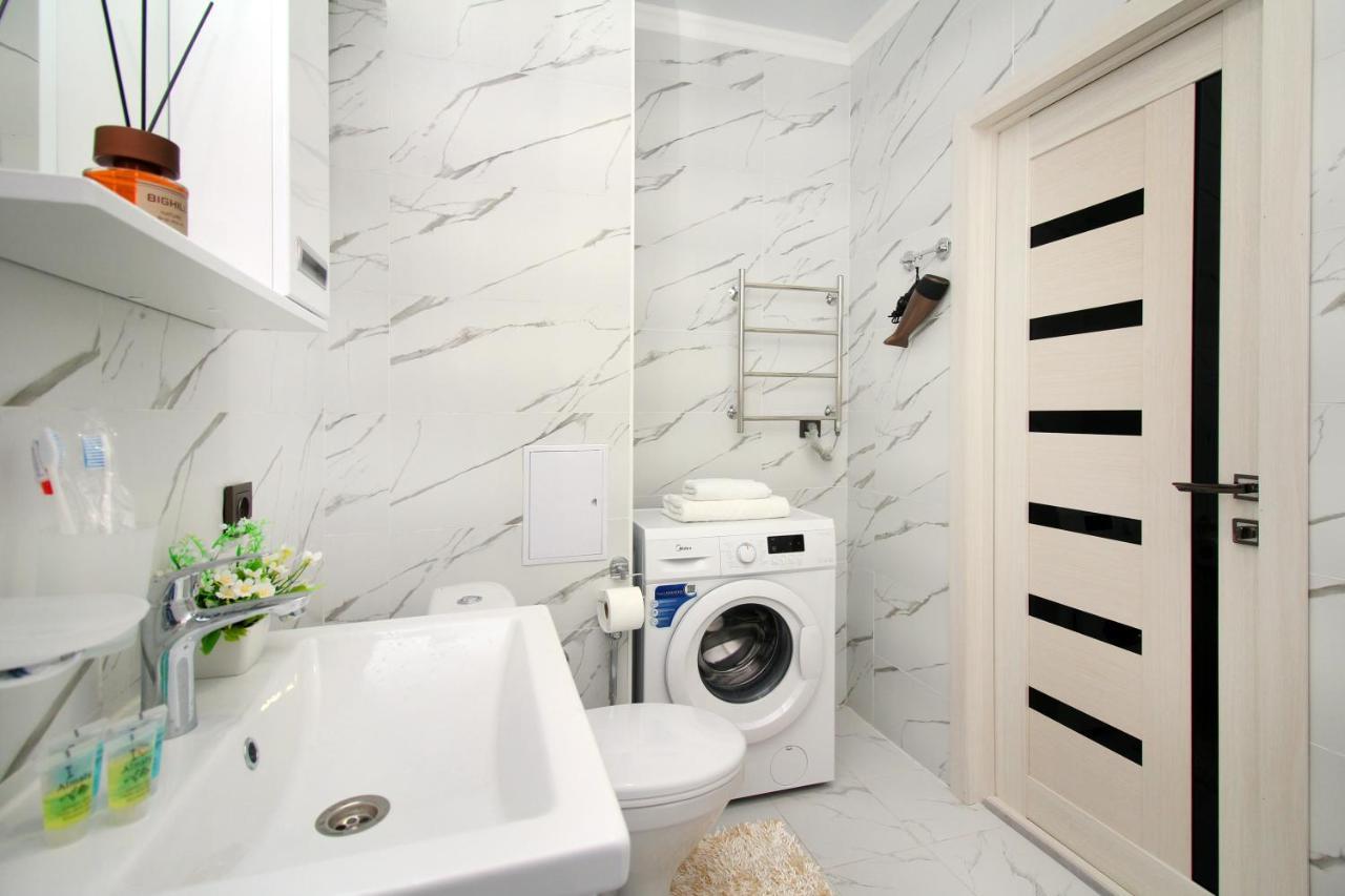 Cozy Studio In The Best Area! 3 Almaty Exterior photo